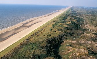 50e3b luchtfoto kust