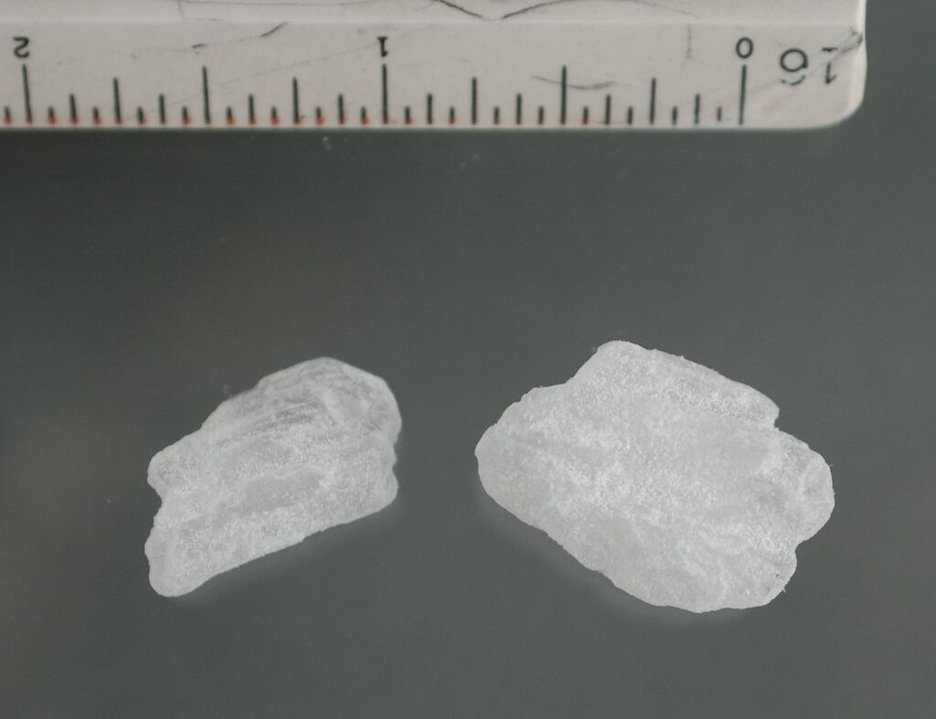 Holenderska Policja: coraz więcej laboratoriów produkuje metamfetaminę! 11 1280px Méthamphétamine pure