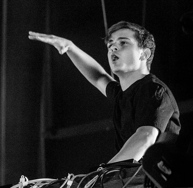 Martin Garrix (24) jest najbogatszym młodym celebrytą w Holandii! 10 800px