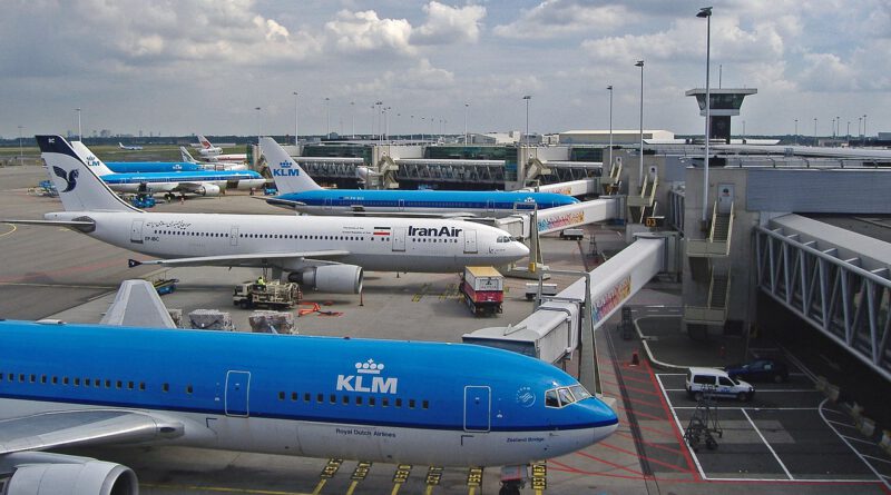 Holandia lotnisko Schiphol Amsterdam koronawirus lipiec 2020