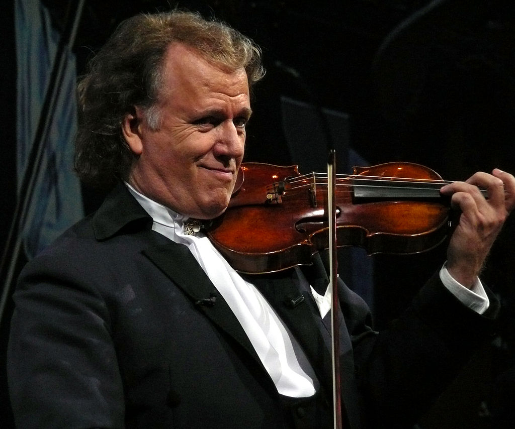 Holandia: Czy André Rieu zbankrutuje? 8 1024px Andre Rieu 2010