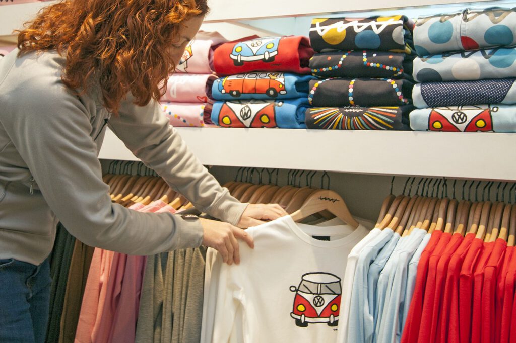Koronawirus w NL: Koniec z maseczkami w Amsterdamie i Rotterdamie 10 t shirt 2351761 1280