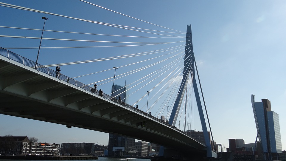 Rotterdam: Katastrofa techniczna na Erasmusburg. Most zamknięty! 8 erasmus 290064 960 720