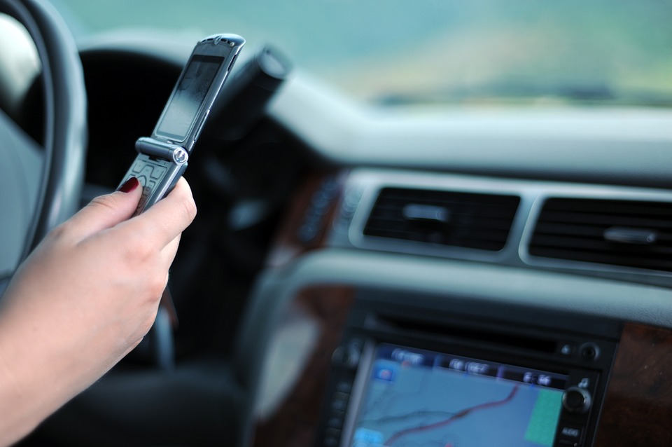 Holandia: Prawie 2,7 mln wykroczeń drogowych w cztery miesiące! 8 driving 844132 960 720