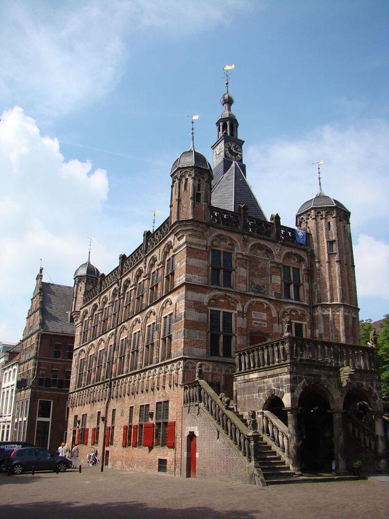 800px Deventer waag