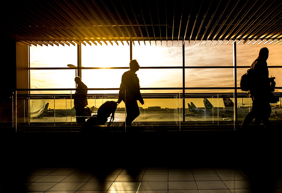 Zmiana prawa: Negatywny test i kwarantanna dla podróżnych z krajów wysokiego ryzyka 9 airport 1822133 960 720