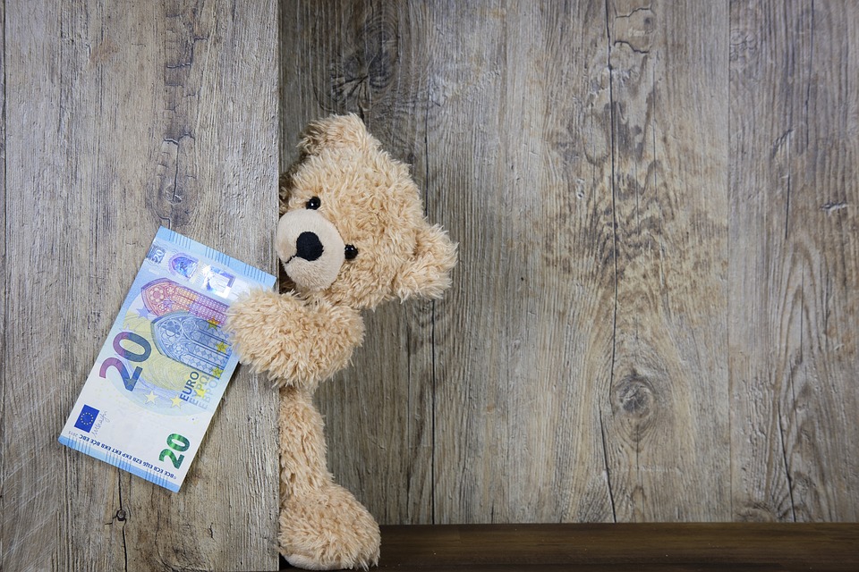Holandia: Dymisja Rządu po aferze z zasiłkami na opiekę nad dziećmi! 8 money 3097320 960 720