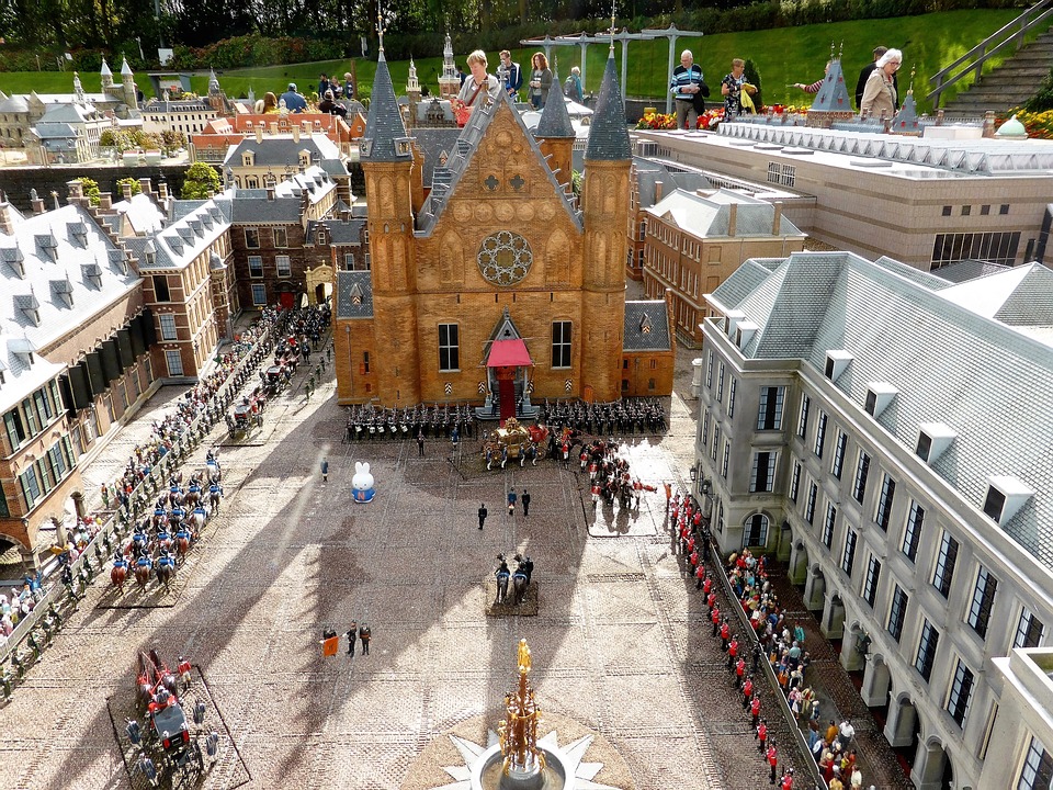 Pełna lista i daty wszystkich najważniejszych świąt obchodzonych w Holandii (2021) 19 prinsjesdag