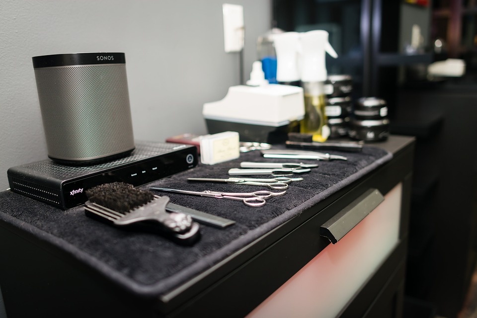 Kto będzie strzygł Holendrów, gdy zbankrutują wszystkie salony fryzjerskie? 9 hair salon 1514876 960 720