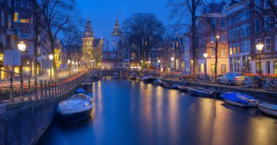 Holandia, godzina policyjna, Amsterdam, obostrzenia,