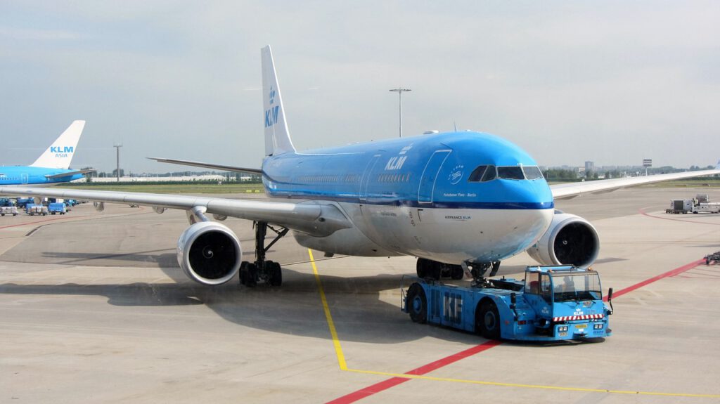 Kto zapłaci za pandemię? Szykuje się nowy podatek - 'koronowy' 12 plane 1520407 1280