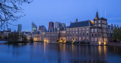 Holandia bomba rząd senat Haga 2021 marzec