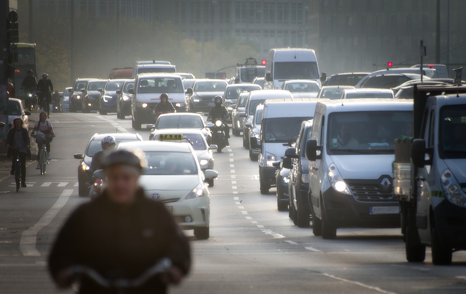 Cena diesla bije historyczne rekordy, ale jeszcze można tankować taniej! 8 driving ban 3806936 960 720