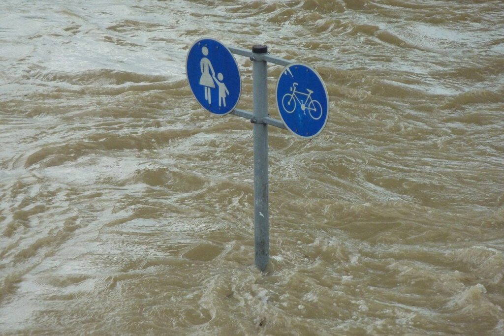 Holandia: Ekstremalne powodzie w Limburgii - tysiące mieszkańców ewakuowano! 9 high water 392707 1280