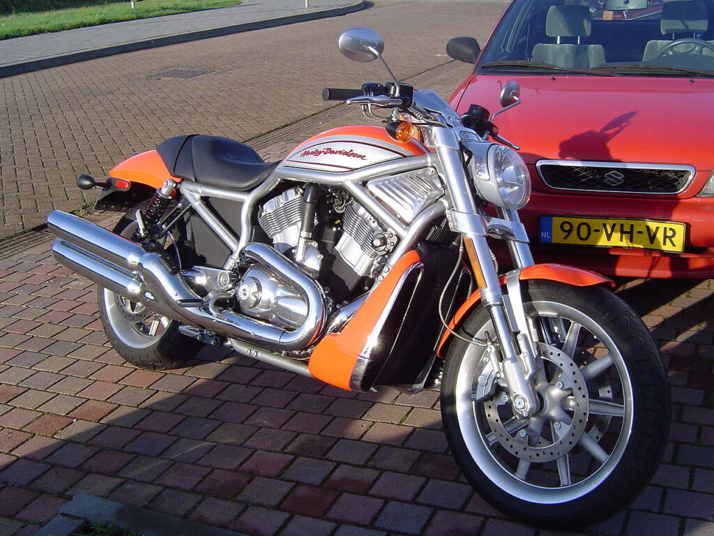 Dziś w Holandii: Harley-Davidson rozpoczyna sprzedaż... e-rowerów ! 8 1280px Harley Davidson VRSCA V Rod