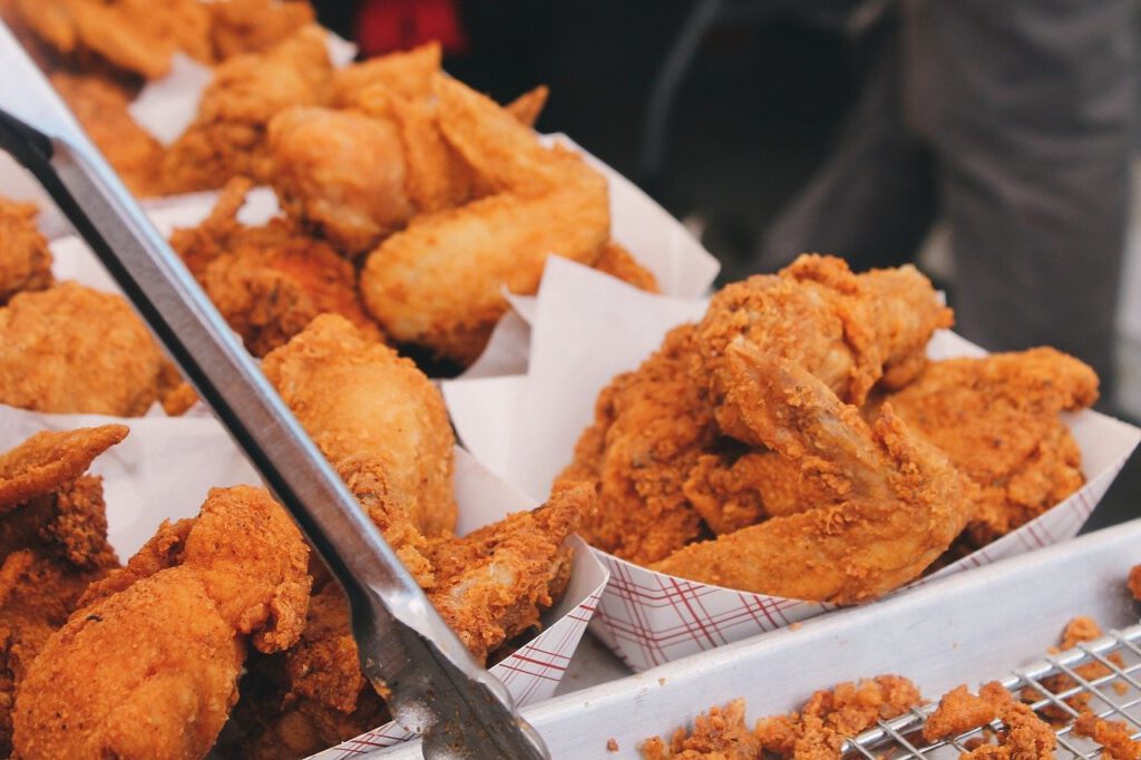 Holandia jako pierwsza na Świecie definitywnie kończy z 'plofkip' - co TO takiego? 10 fried chicken 690039 1280