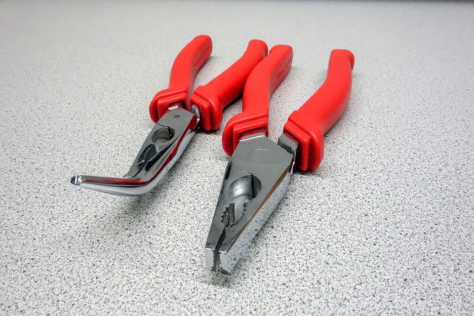 Holandia: Natychmiast zostaniesz bez prądu i gazu jeśli odrzucisz 'ofertę'! 9 pliers 3492537 960 720