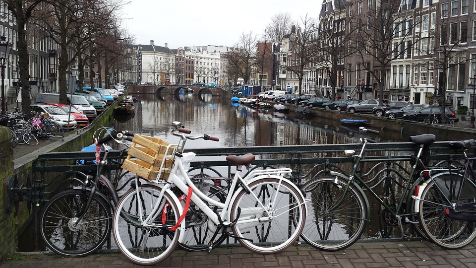 Amsterdam, Rotterdam, Haga i Utrecht chcą ograniczenia prędkości do 30 km/h 9 amsterdam 234527 960 720
