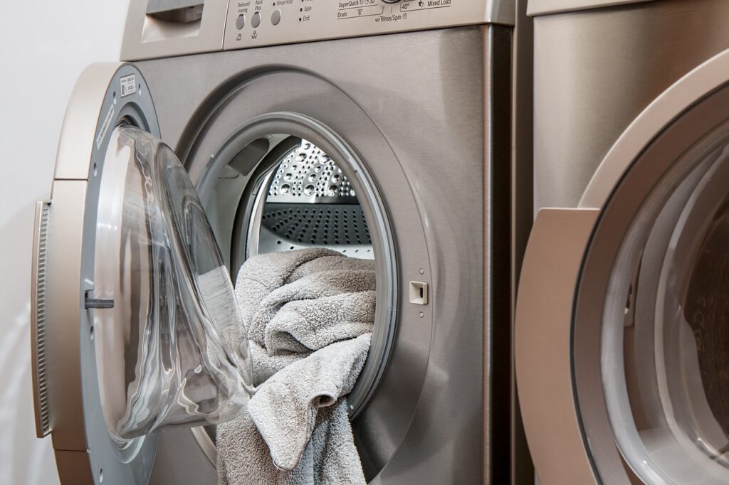 A to ciekawe: Jak często przeciętny Holender pierze pościel i bierze prysznic? 8 washing machine g442b2eafe 1280