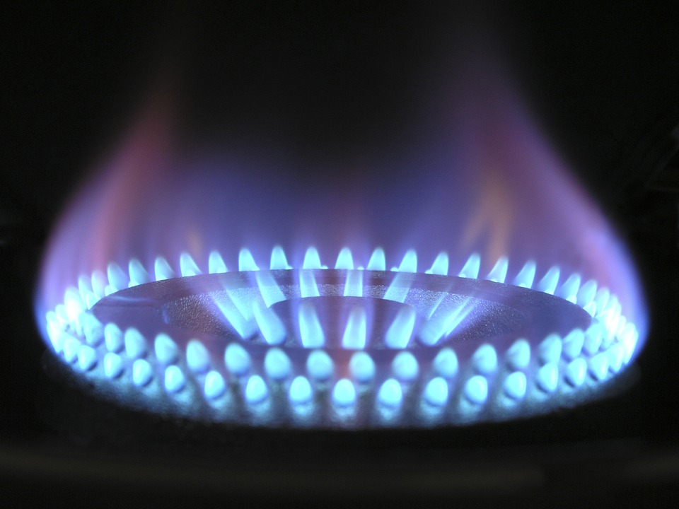 Holandia przeznaczy 2,8 mld €uro na obniżenie cen paliwa, gazu i prądu 9 flame 580342 960 720