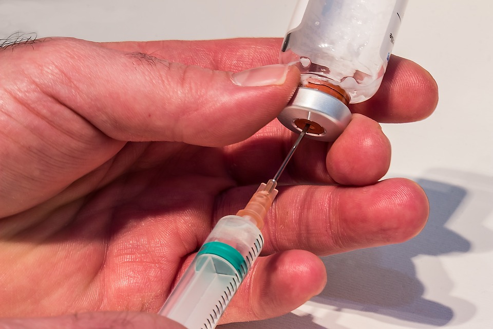 Zmarnowało się 800 tys. szczepionek przekazanych przez Holandię innym krajom! 10 syringe 1973129 960 720