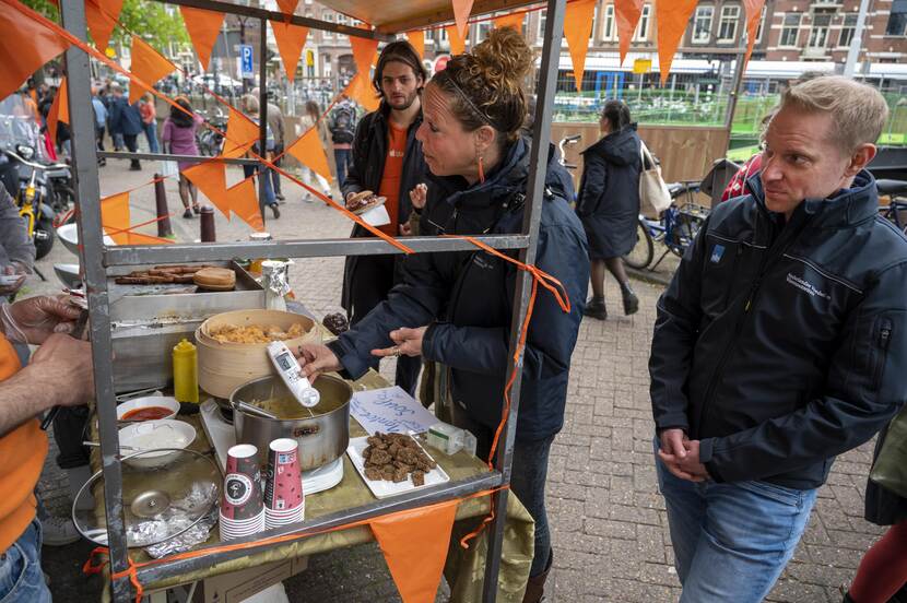 Streetfood po kontroli w Dniu Króla: 118 vs 60, czyli... lepiej jedz w domu! 8 nvwa 13 min