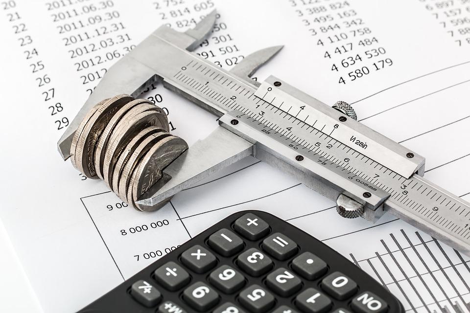Wielka dziura w budżecie: Premier zapowiada nieunikniony wzrost podatków! 9 savings 2789153 960 720