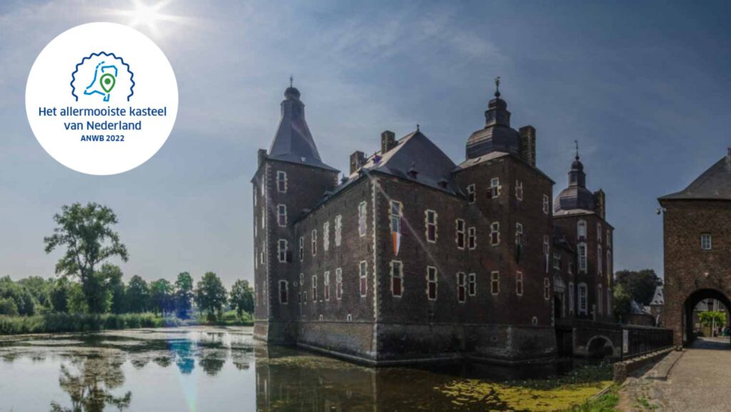 Kasteel Hoensbroek najpiękniejszym zamkiem w Holandii 8 FUPJIdfWIAAGQRS