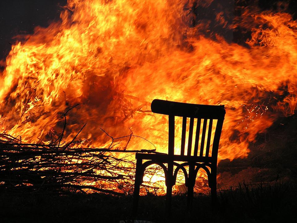 Nowy obowiązek od 1 lipca: Dotyczy każdego domu i mieszkania! 10 fire 175966 960 720