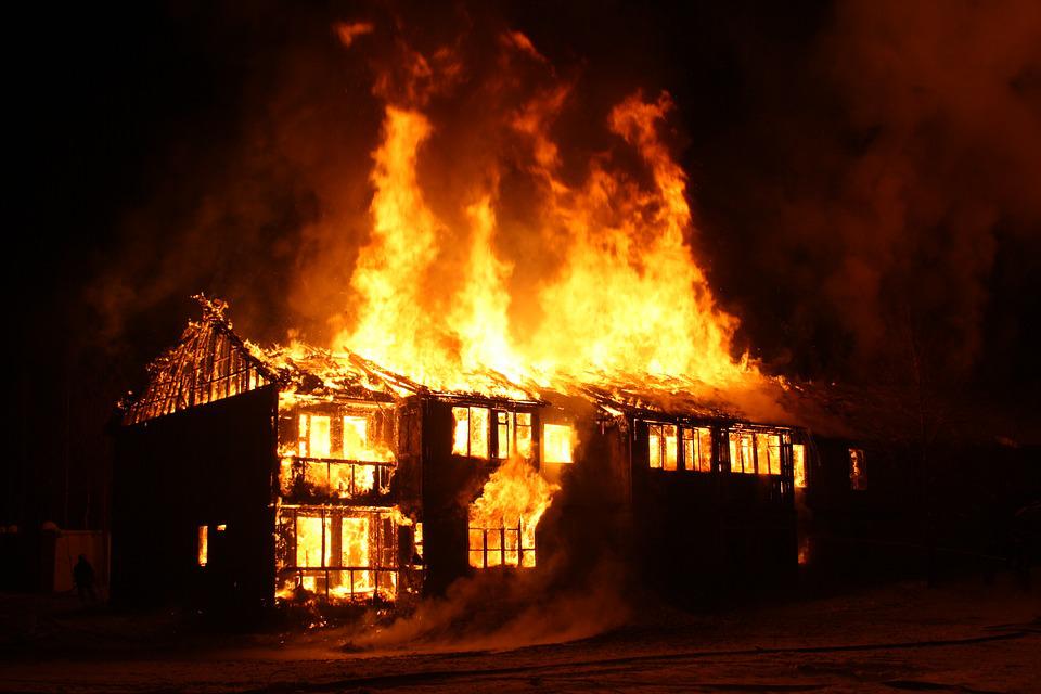Nowy obowiązek od 1 lipca: Dotyczy każdego domu i mieszkania! 9 fire 2946038 960 720