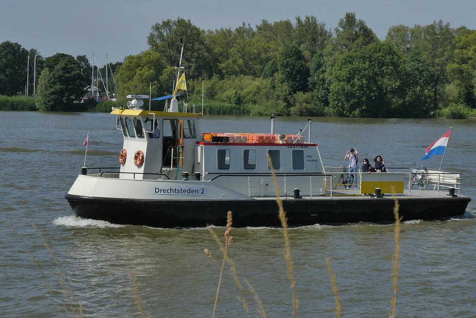 Od poniedziałku woda w Holandii popłynie... w przeciwną stronę! 12 fietspont 3859936 960 720
