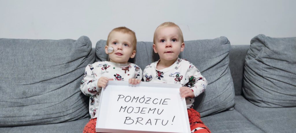 Nowotwór chce rozdzielić bliźnięta! Cena za życie Filipka jest gigantyczna! 9 321298480 8455743594497534 2292655163596266375 n