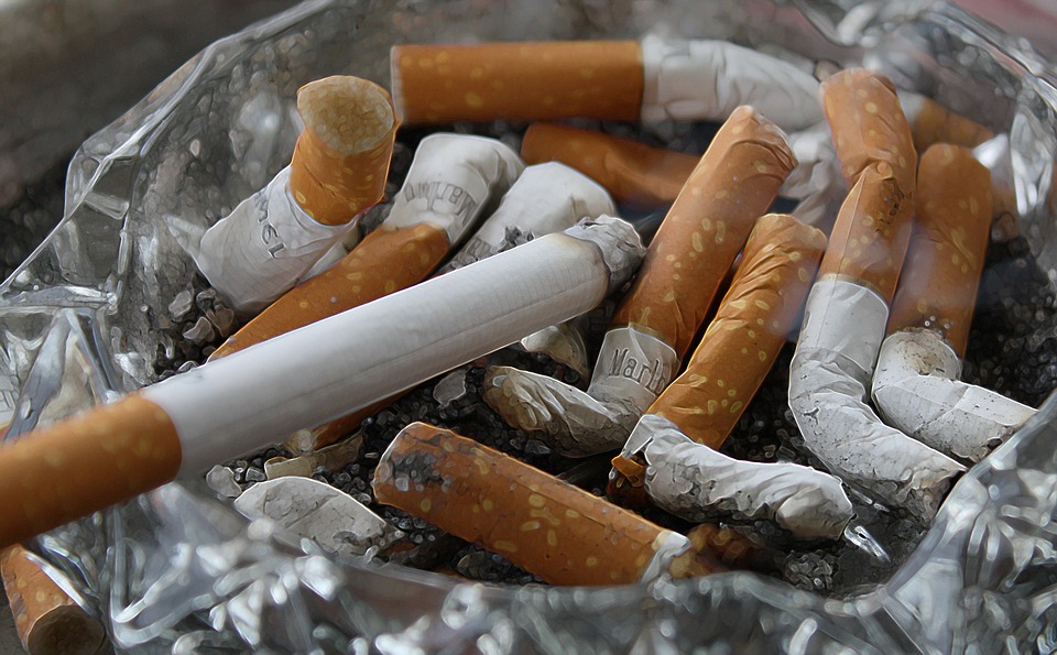 Postanowienia noworoczne `2023: Wspomagane rzucanie palenia (w NL) 8 cigarettes 83571 960 720