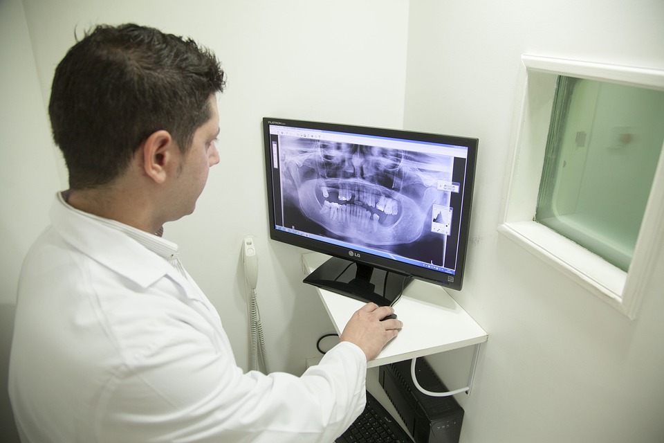 Podstawowe ubezpieczenie w NL `2023: Antykoncepcja za darmo, witamina D poza pakietem 10 x ray of the jaw 2416944 960 720