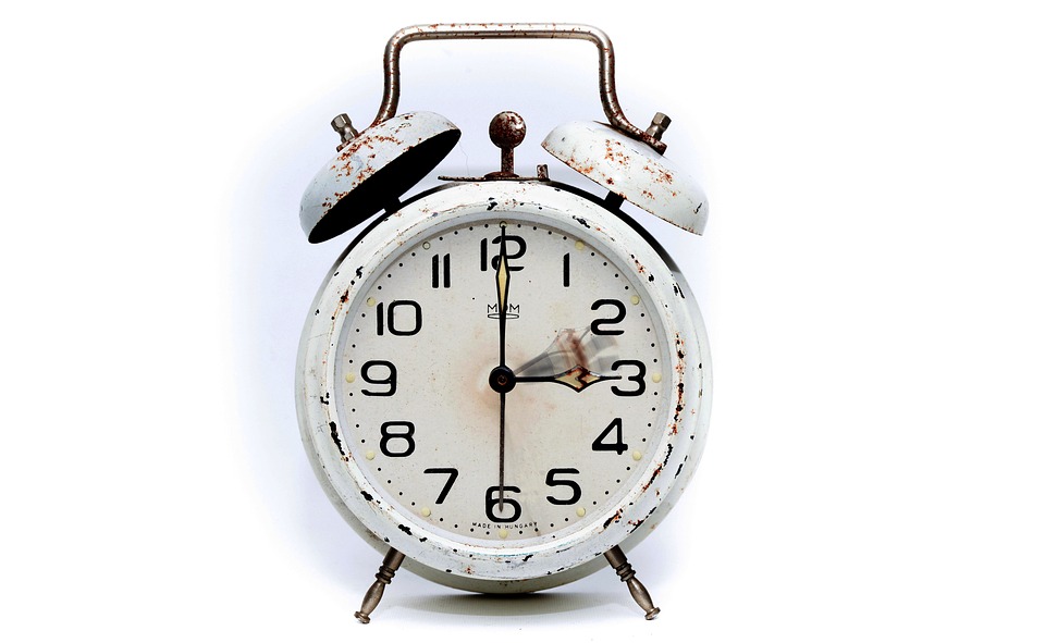 Uwaga na zmianę czasu! To już w ten weekend! 8 alarm clock 2175382 960 720