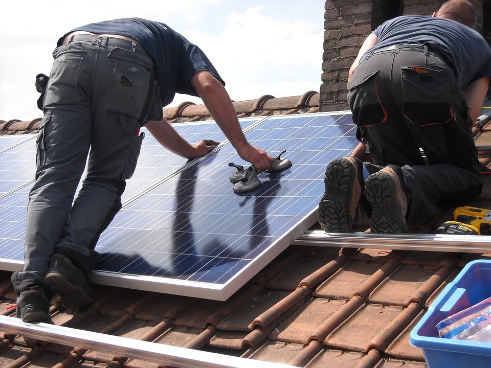 Holandia: Wiatr i słońce 'produkują' już 40% energii elektrycznej! 2 solar panels 944000 960 720