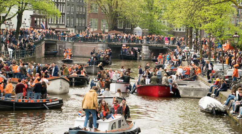 Holandia Amsterdam 2013 Dzień Króla ciekawostki kanały Van Gogh