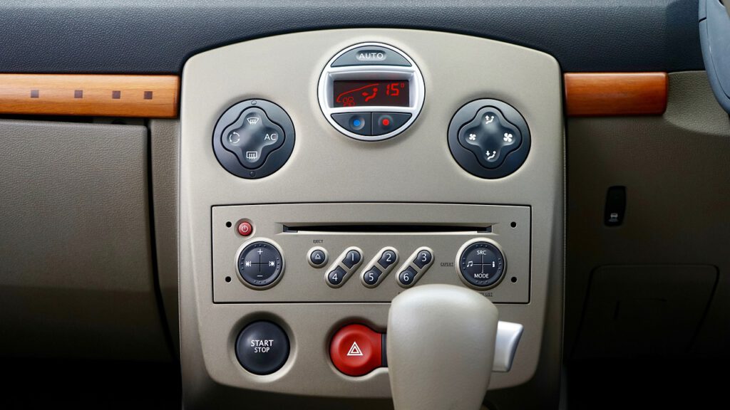 car 2445269 1280