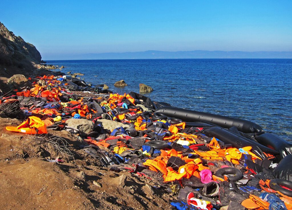 life jackets 3290742 1280
