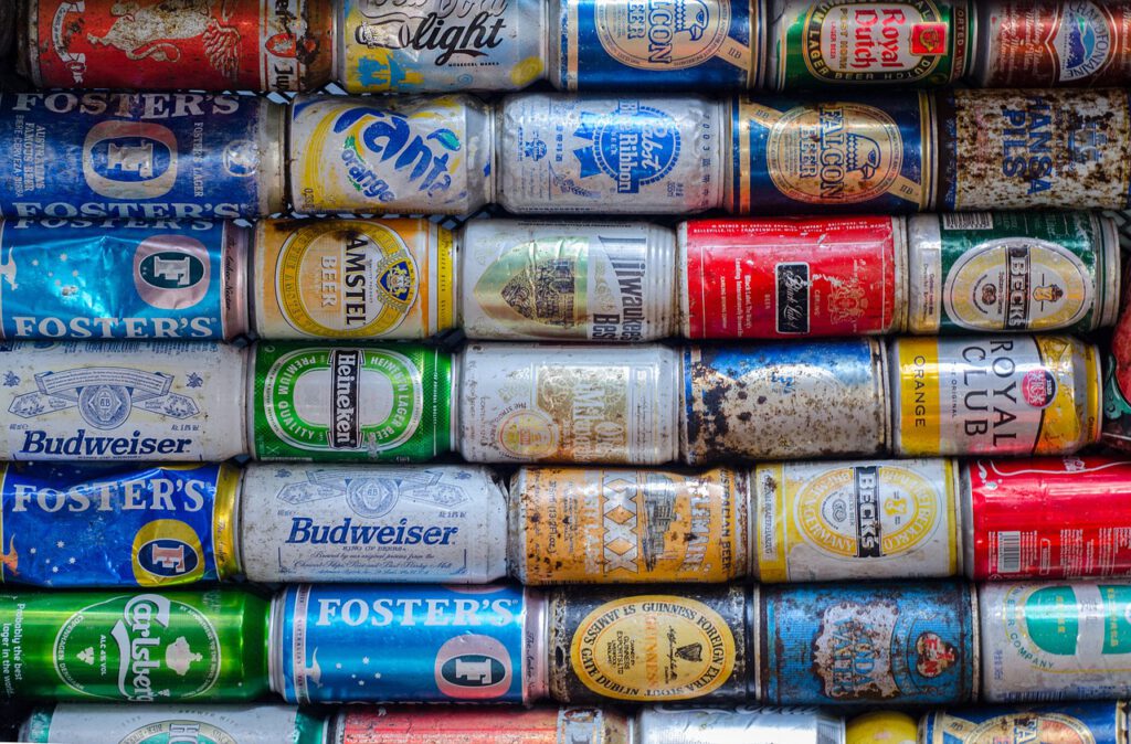 cans 1679022 1280