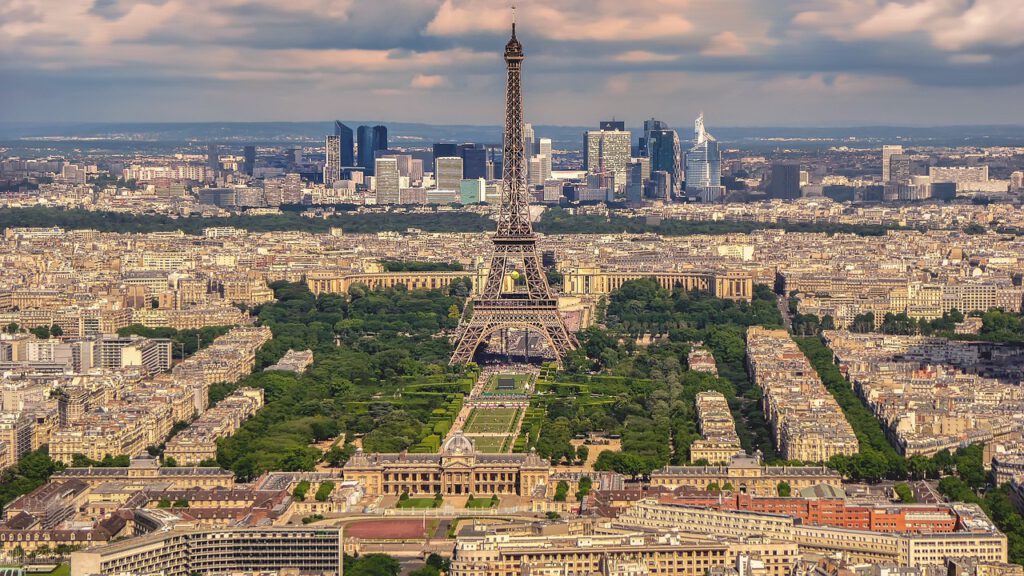 eiffel tower 2000717 1280
