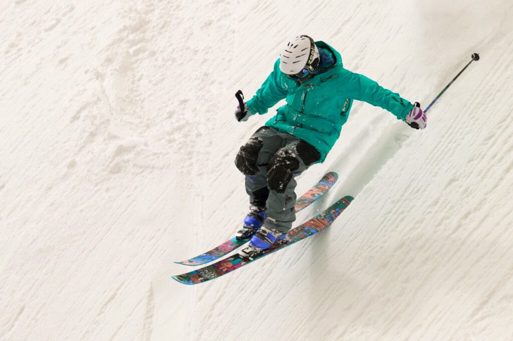 skiing 7002485 1280