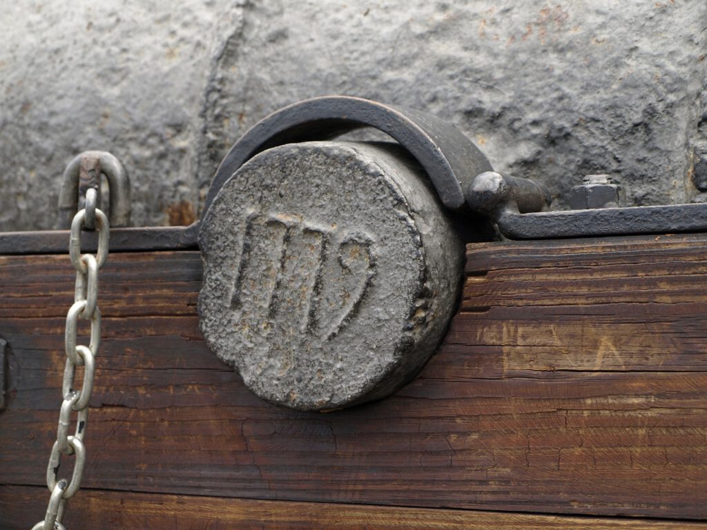 antique 341362 1280