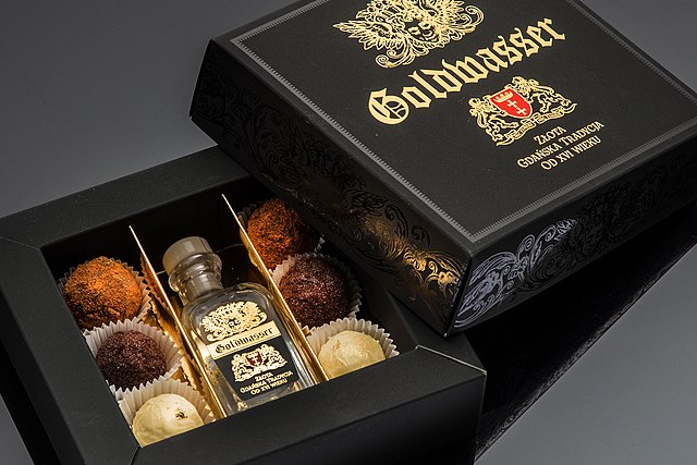 640px Goldwasser pralines 2