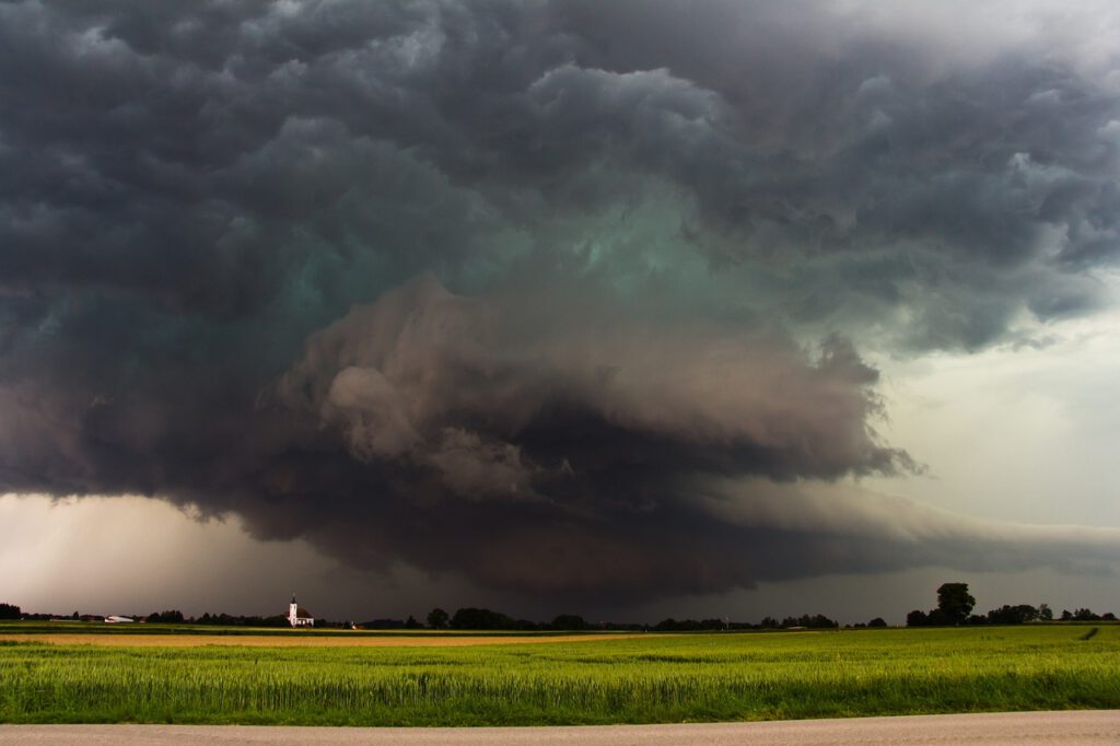 storm 3174125 1280